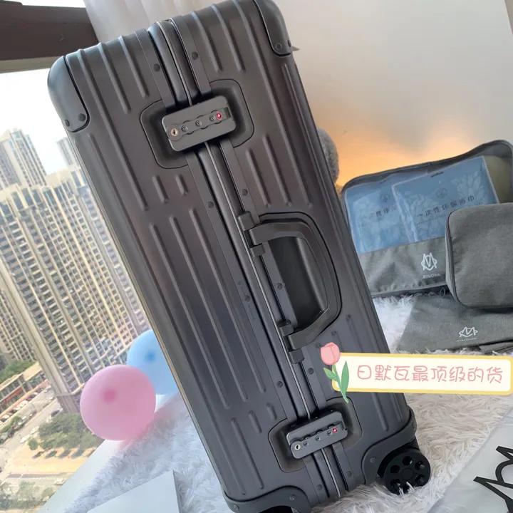 スーパーコピー リモワ スーツケース