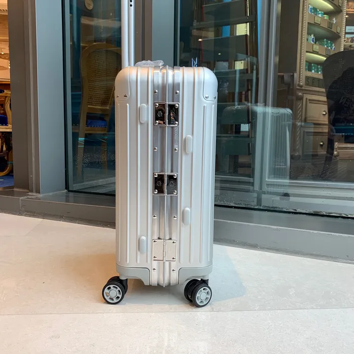 スーパーコピー リモワ スーツケース