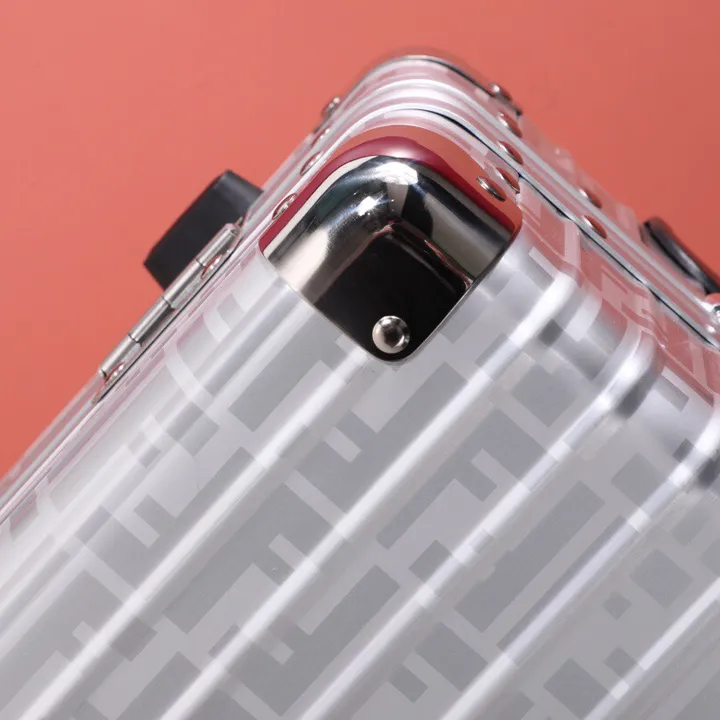 スーパーコピー フェンディ スーツケース