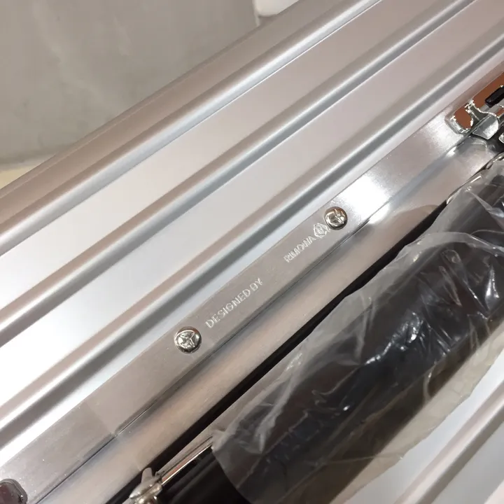 スーパーコピー リモワ スーツケース