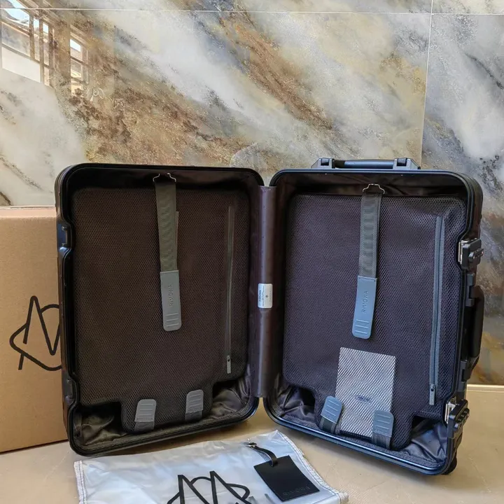 スーパーコピー リモワ スーツケース