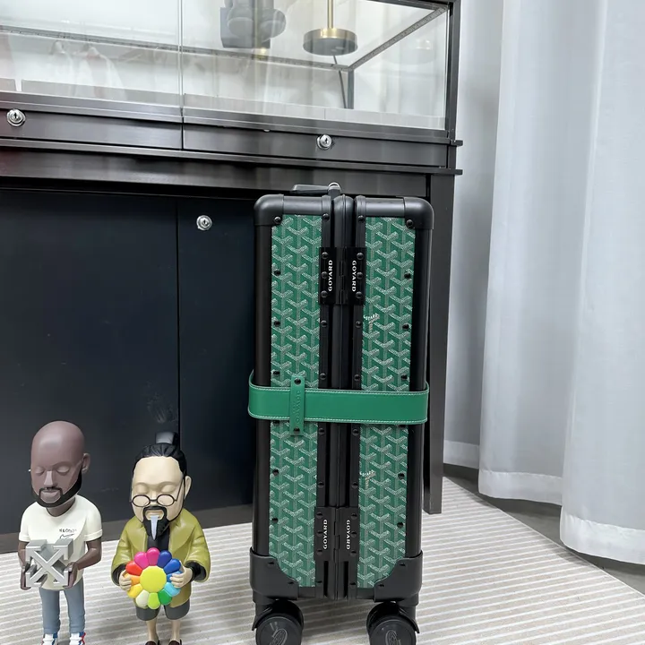 スーパーコピー フェンディ スーツケース