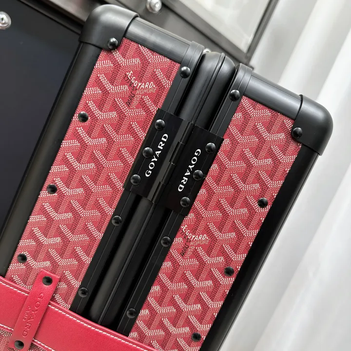 スーパーコピー フェンディ スーツケース