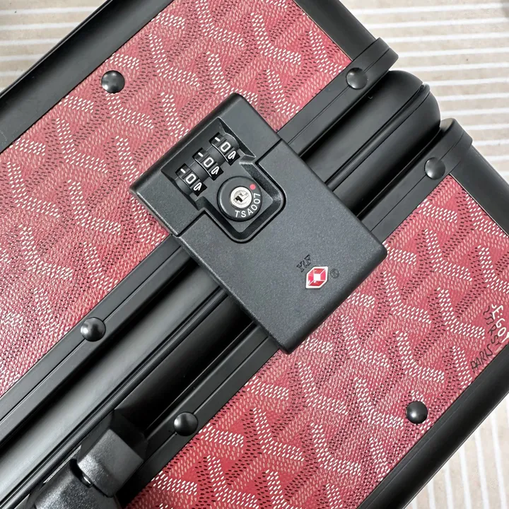 スーパーコピー フェンディ スーツケース