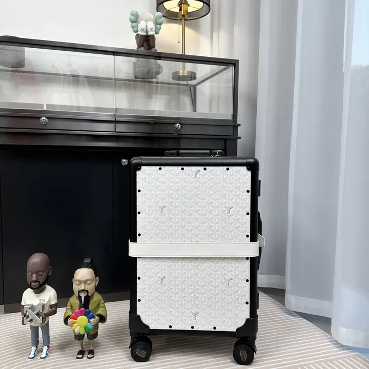 スーパーコピー フェンディ スーツケース