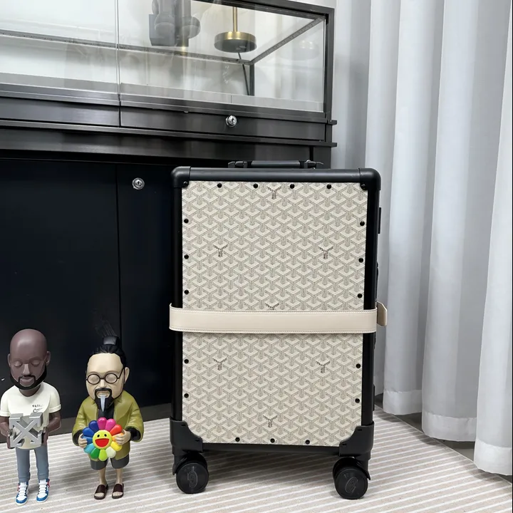 スーパーコピー フェンディ スーツケース