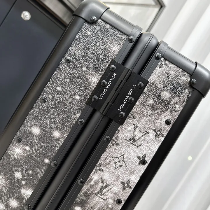 スーパーコピー ルイヴィトン スーツケース