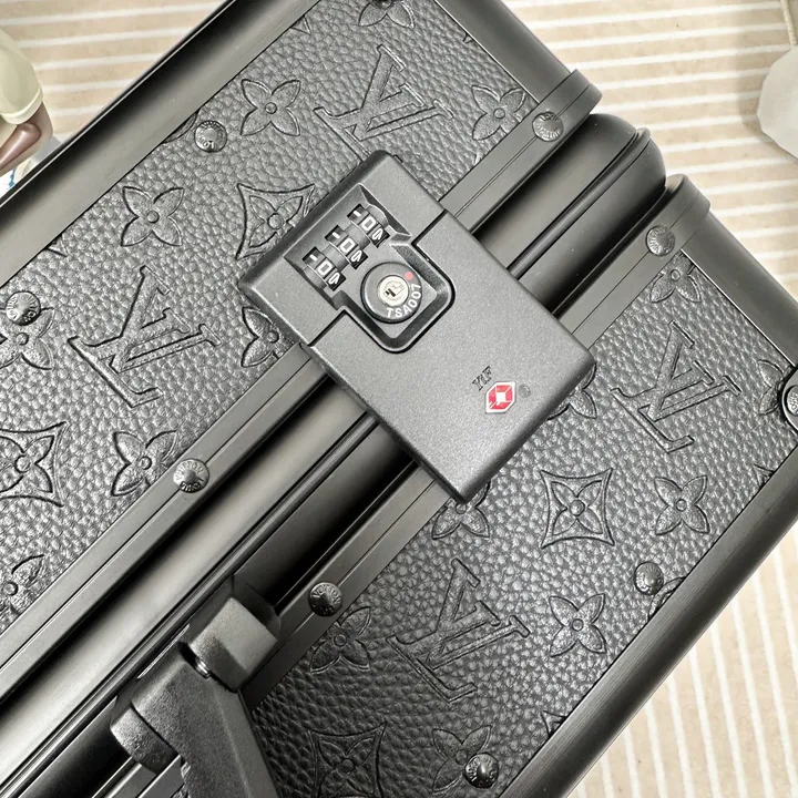 スーパーコピー ルイヴィトン スーツケース