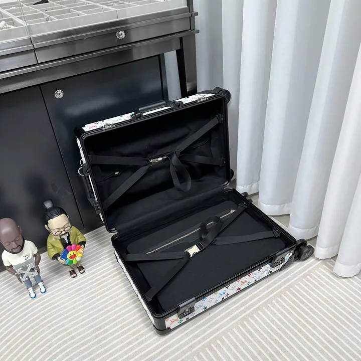 スーパーコピー ルイヴィトン スーツケース