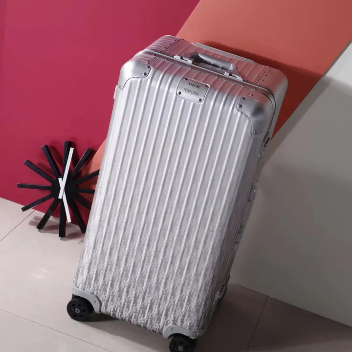 スーパーコピー リモワ スーツケース