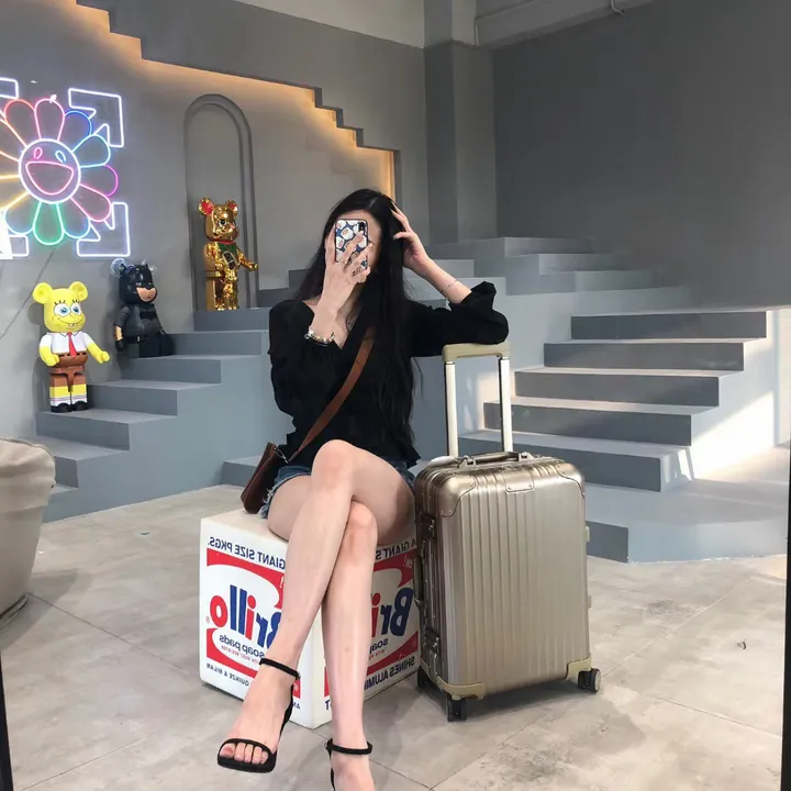 スーパーコピー リモワ スーツケース