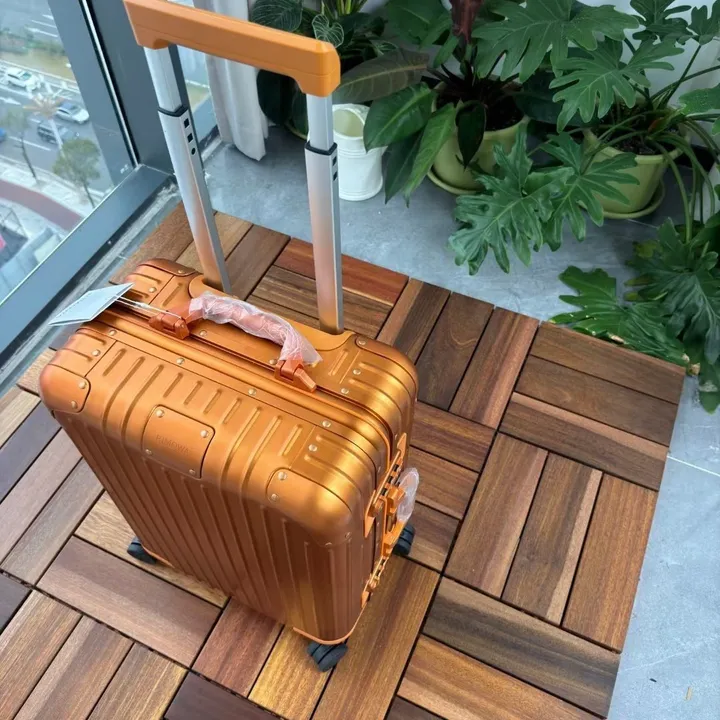 スーパーコピー リモワ スーツケース