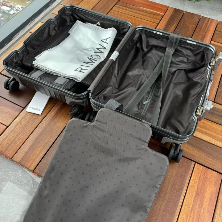 スーパーコピー リモワ スーツケース