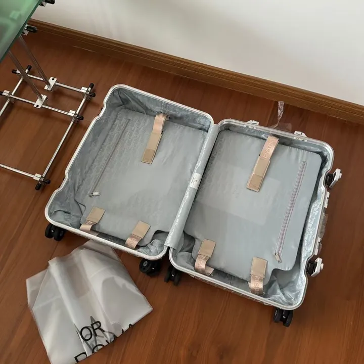 スーパーコピー グッチ スーツケース