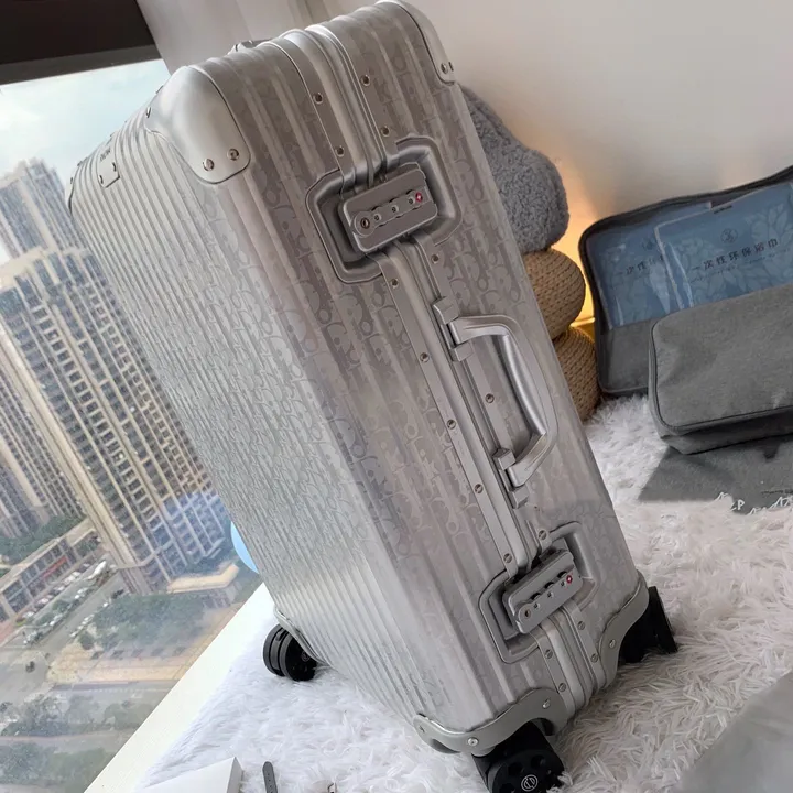 スーパーコピー グッチ スーツケース