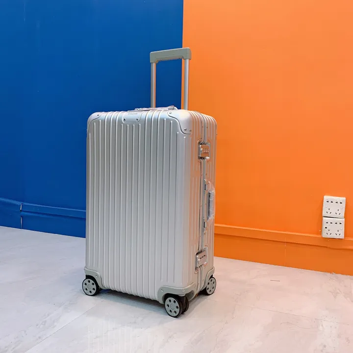 スーパーコピー リモワ スーツケース