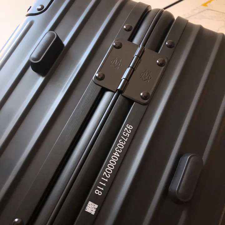 スーパーコピー リモワ スーツケース