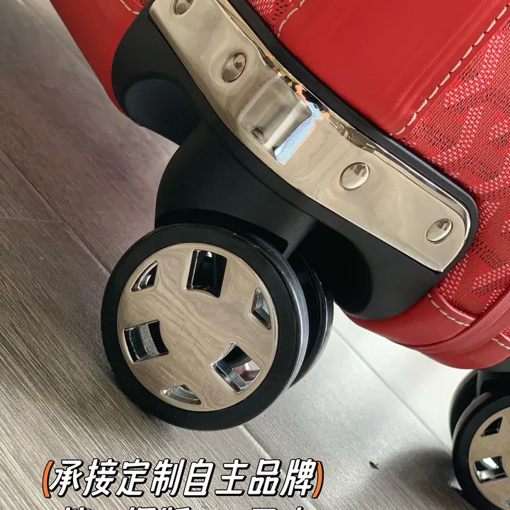 スーパーコピー フェンディ スーツケース