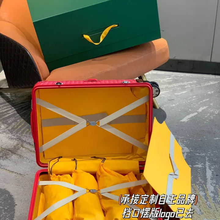 スーパーコピー フェンディ スーツケース