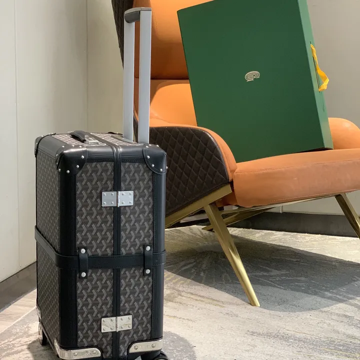 スーパーコピー フェンディ スーツケース