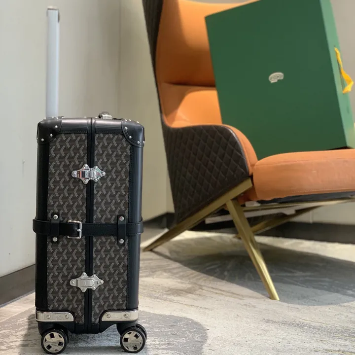 スーパーコピー フェンディ スーツケース