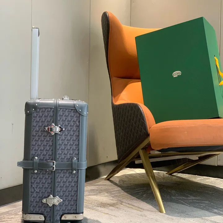 スーパーコピー フェンディ スーツケース