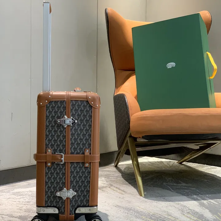 スーパーコピー フェンディ スーツケース