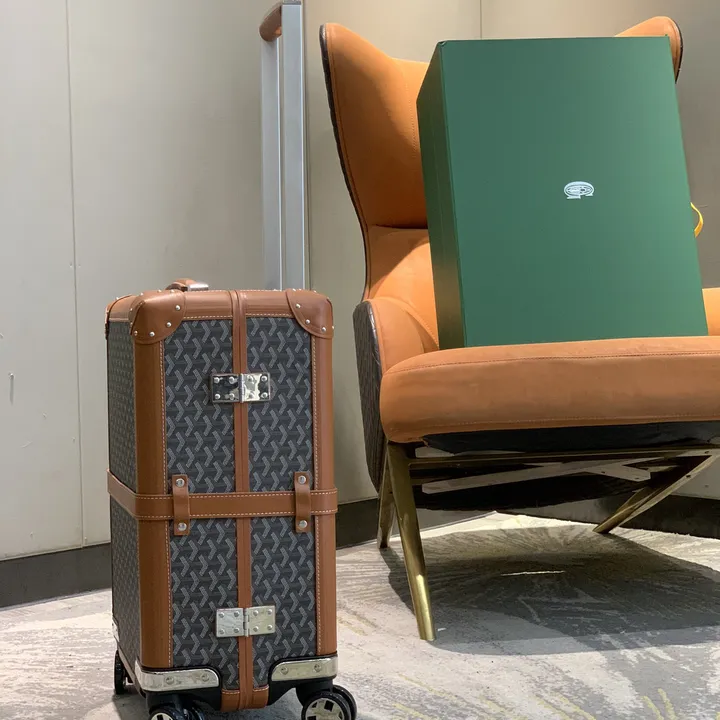 スーパーコピー フェンディ スーツケース