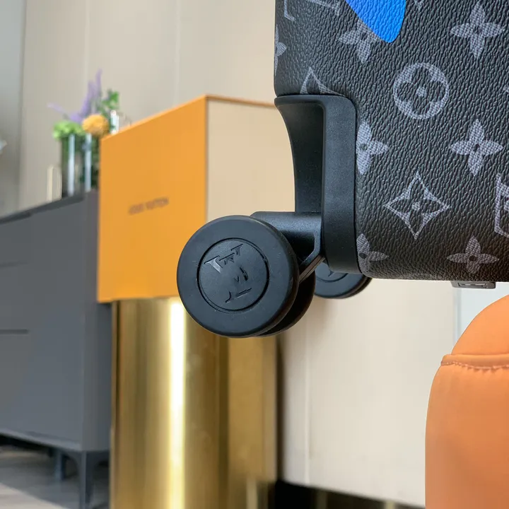 スーパーコピー ルイヴィトン スーツケース