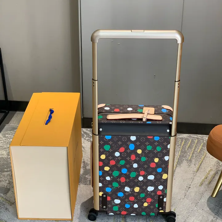 スーパーコピー ルイヴィトン スーツケース