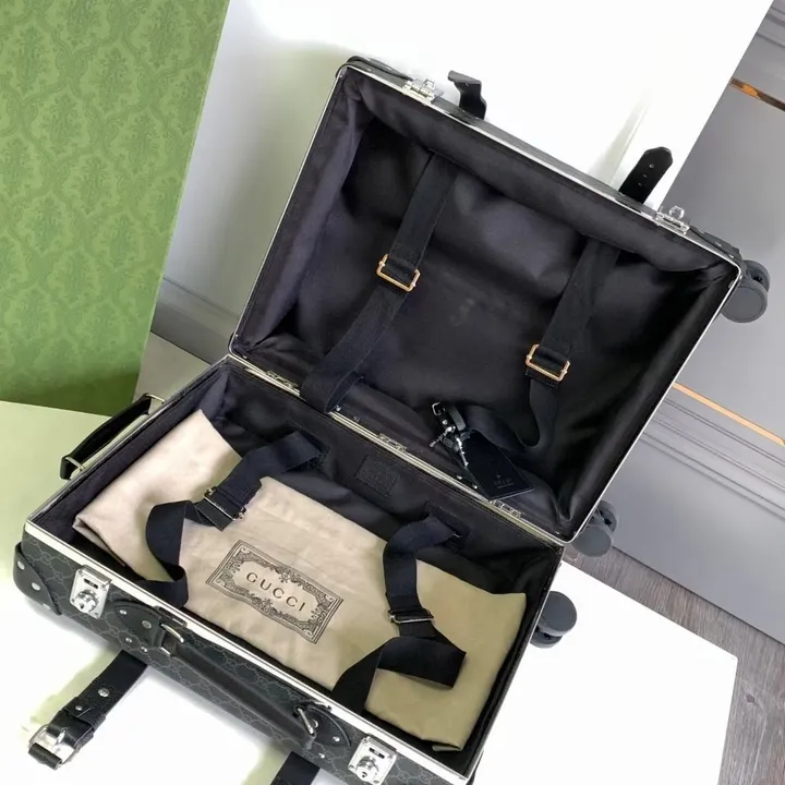 スーパーコピー グッチ スーツケース