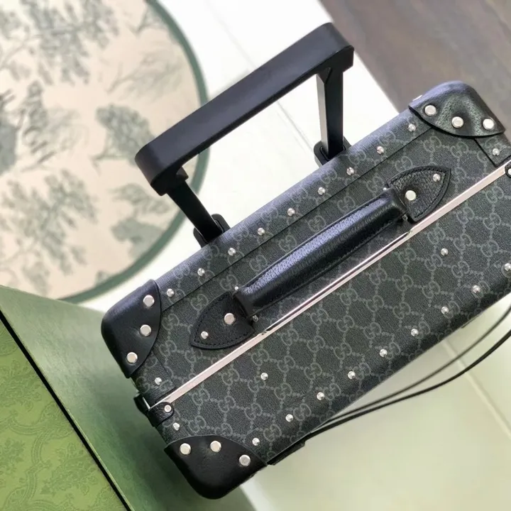 スーパーコピー グッチ スーツケース