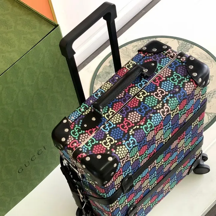スーパーコピー グッチ スーツケース