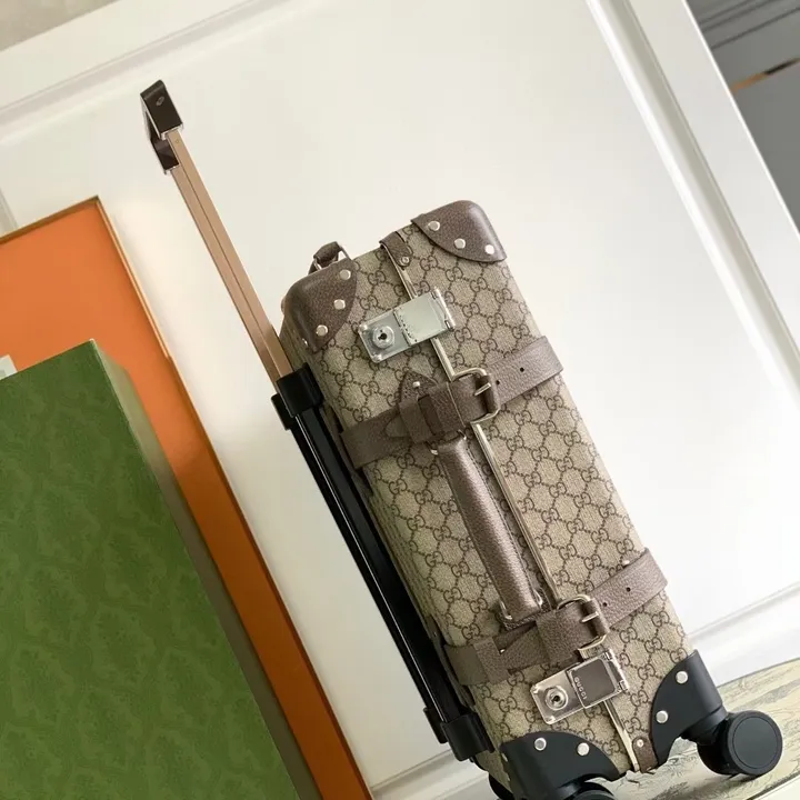 スーパーコピー グッチ スーツケース