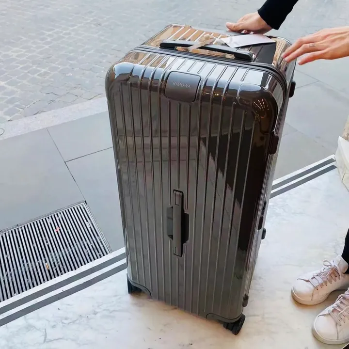 スーパーコピー リモワ スーツケース