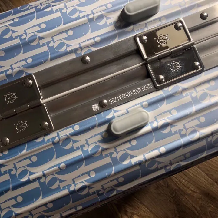 スーパーコピー リモワ スーツケース