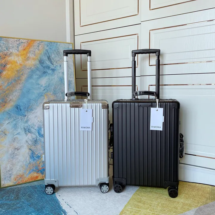 スーパーコピー リモワ スーツケース