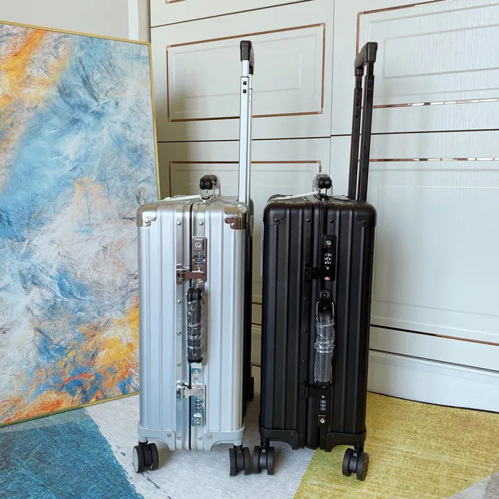 スーパーコピー リモワ スーツケース