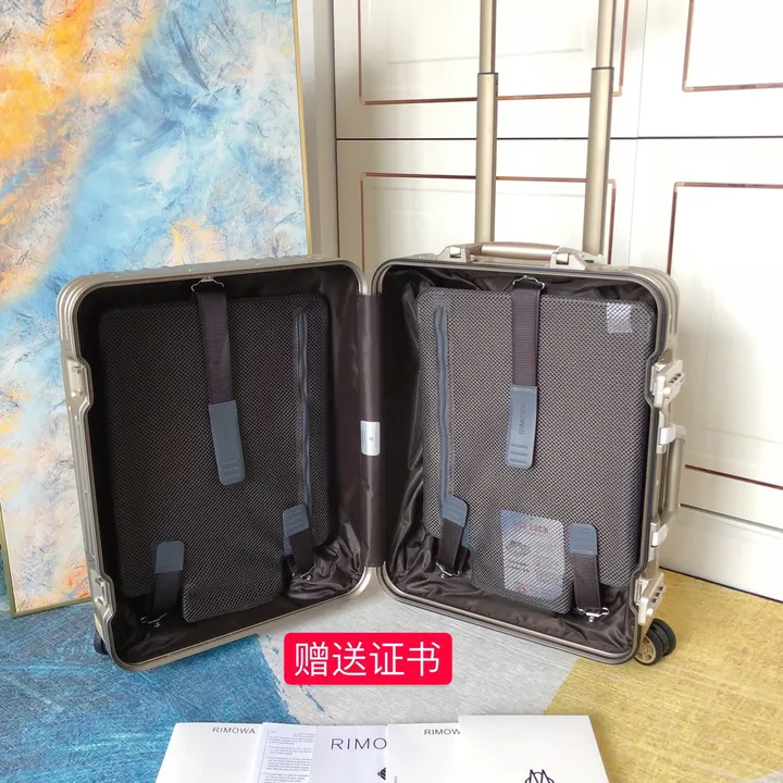 スーパーコピー リモワ スーツケース