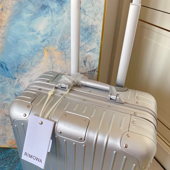 スーパーコピー リモワ スーツケース