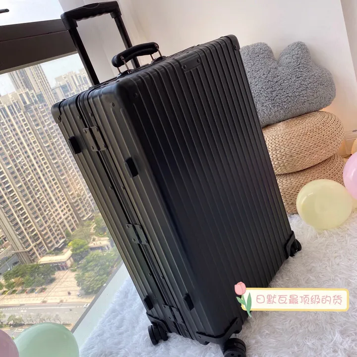 スーパーコピー リモワ スーツケース