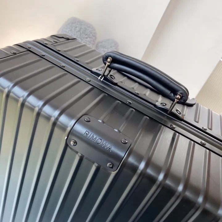 スーパーコピー リモワ スーツケース