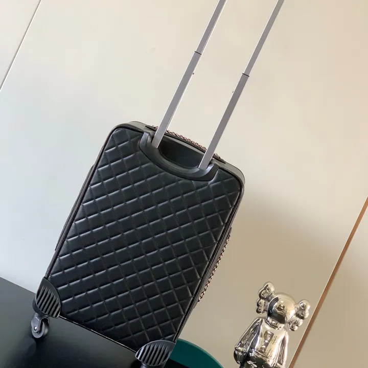 スーパーコピー シャネル スーツケース