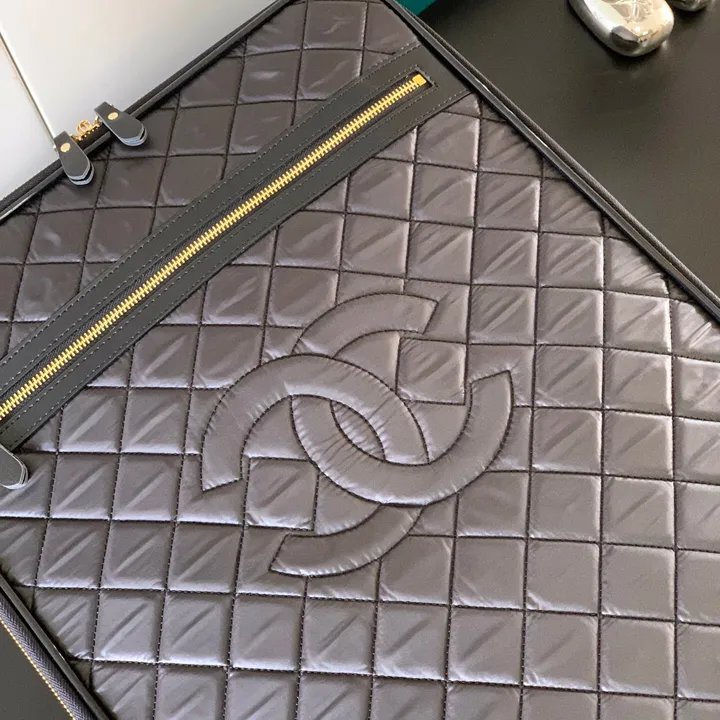 スーパーコピー シャネル スーツケース