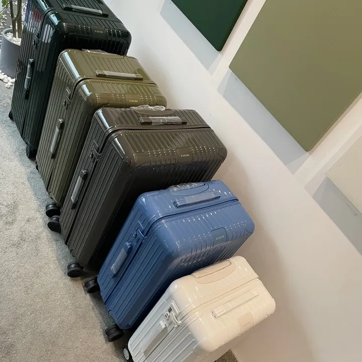 スーパーコピー リモワ スーツケース