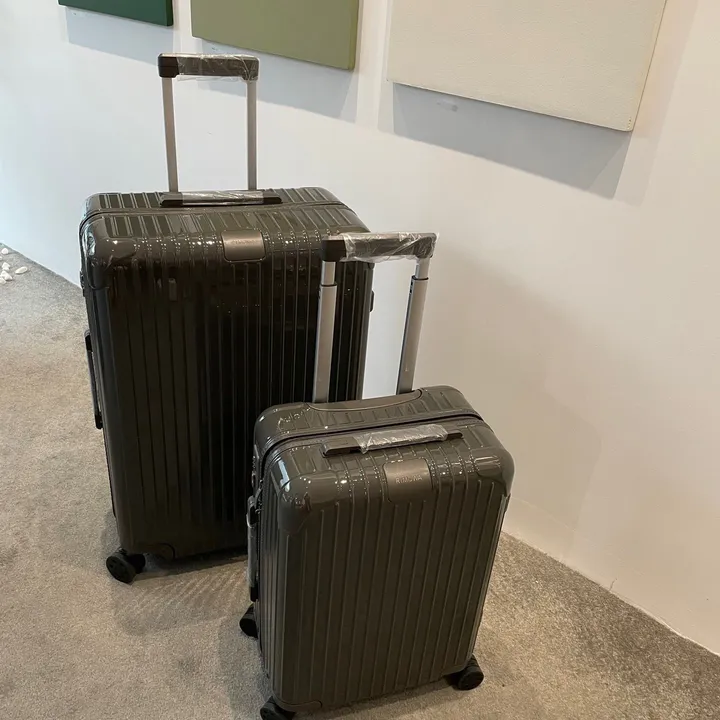 スーパーコピー リモワ スーツケース