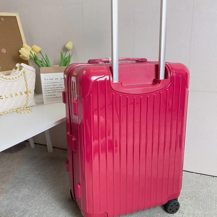 スーパーコピー リモワ スーツケース