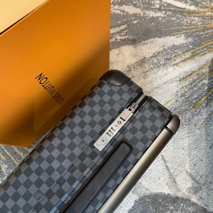 スーパーコピー ルイヴィトン スーツケース