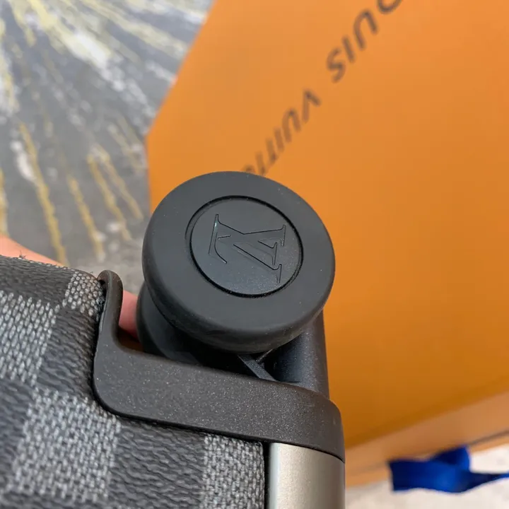 スーパーコピー ルイヴィトン スーツケース