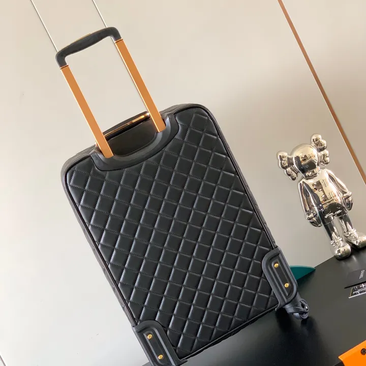 スーパーコピー シャネル スーツケース